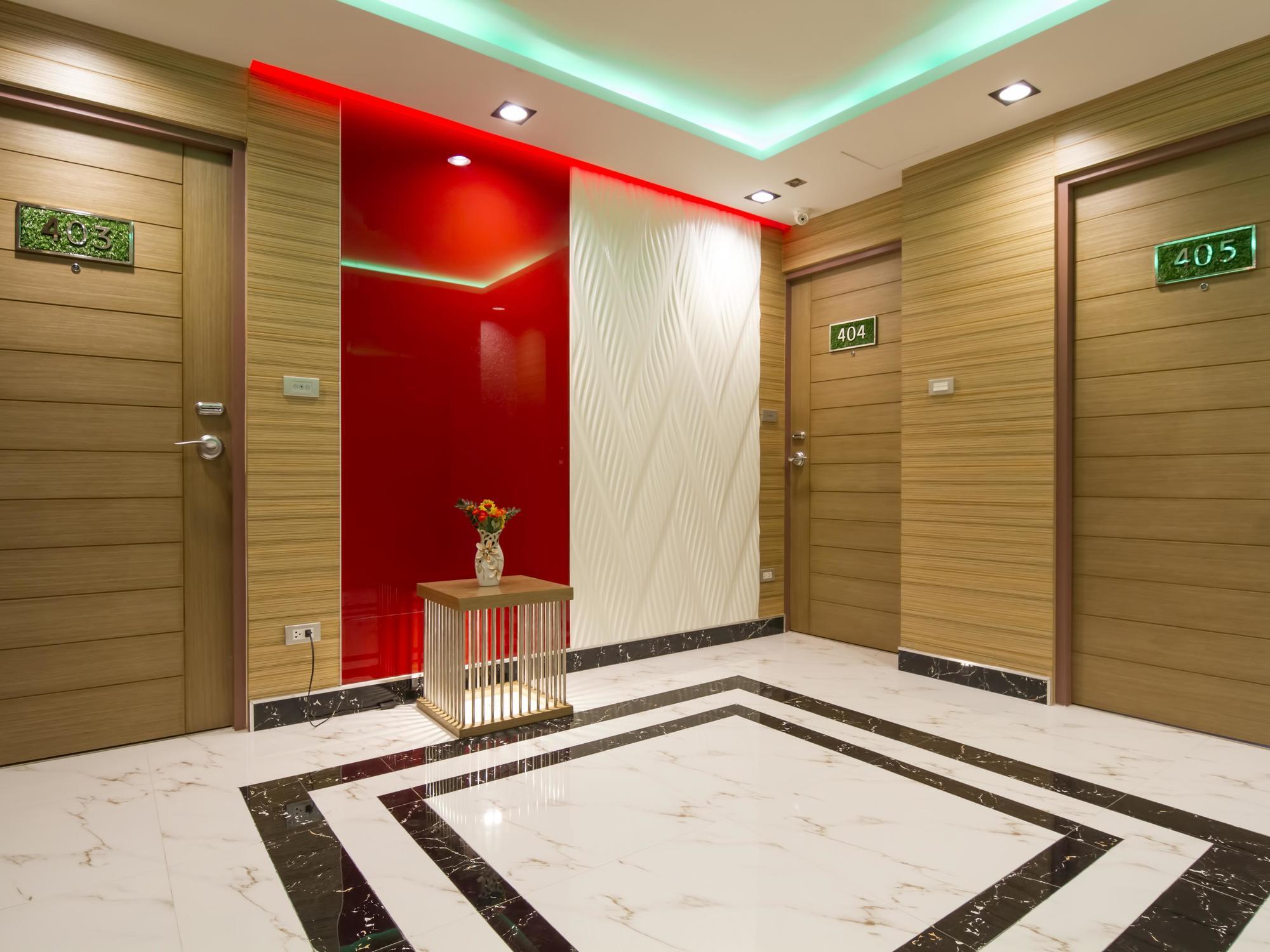 Eleven Avenue Suites Bangkok Extérieur photo